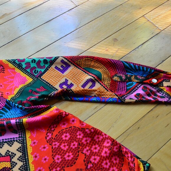 Farm Rio Dotted Patch Scarf Shirt Size XS - Picture 13 of 14